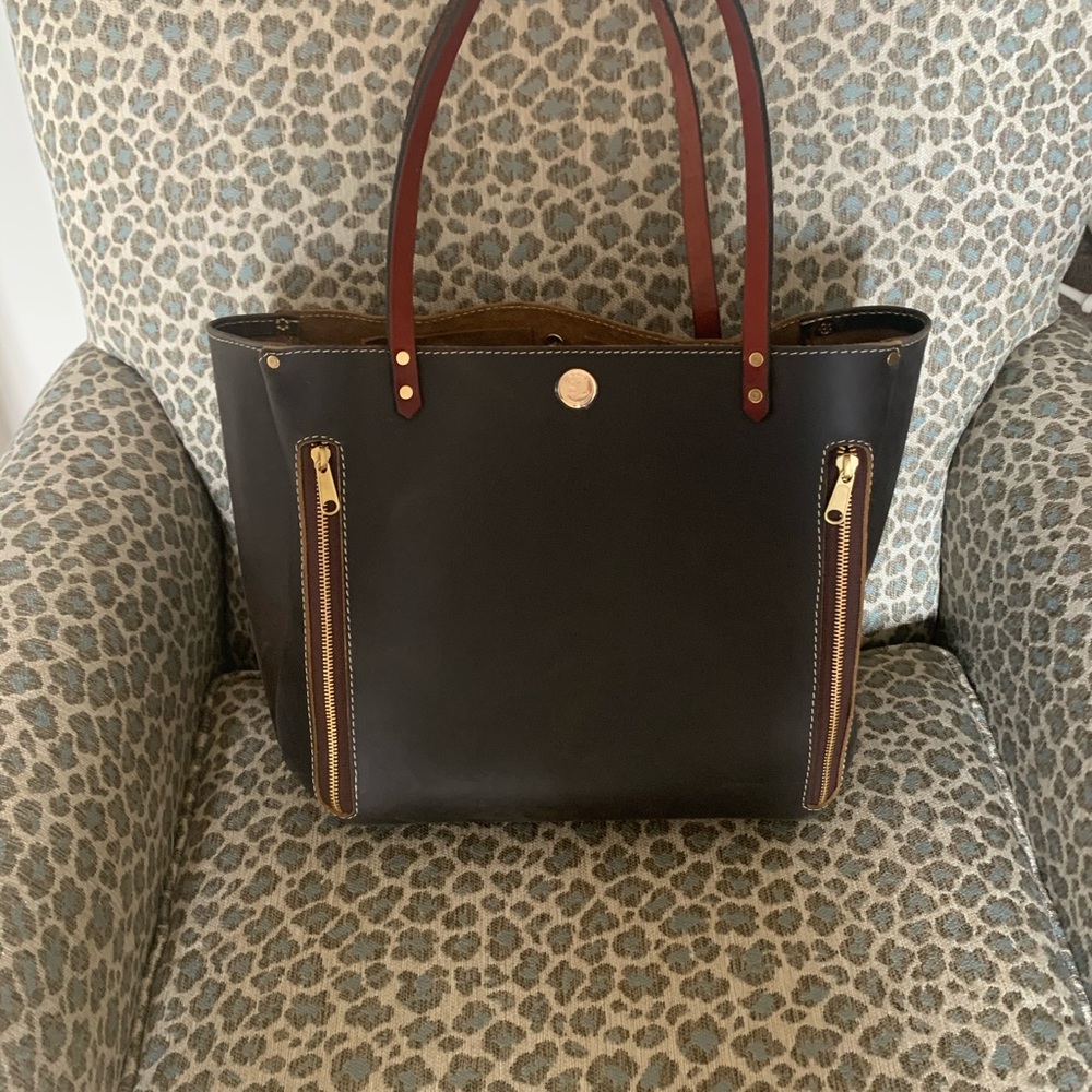 SouthLife Carry Bucket Handbag